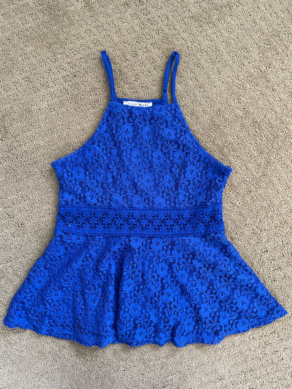 Boutique lace peplum sleeveless top